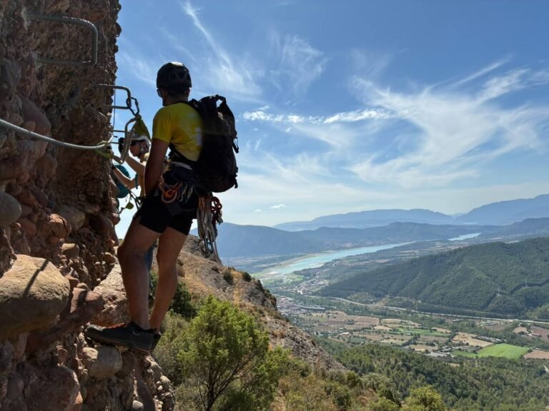 Formació a la via ferrata Icem Pallars